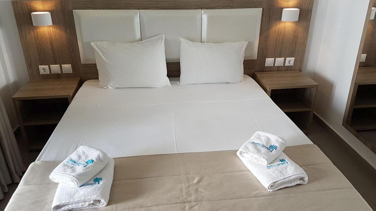 Finikas Garden Beach Resort Nikiti 外观 照片