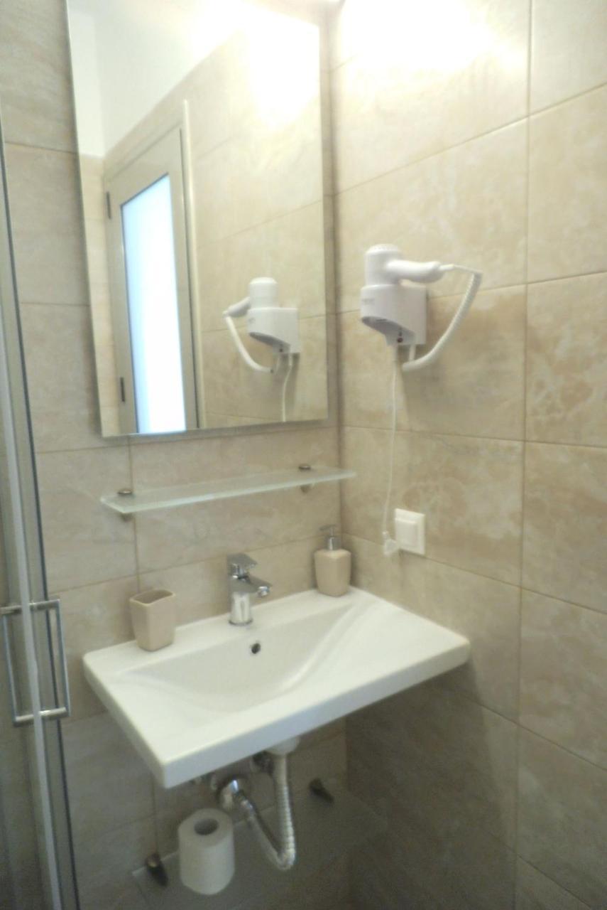 Finikas Garden Beach Resort Nikiti 外观 照片