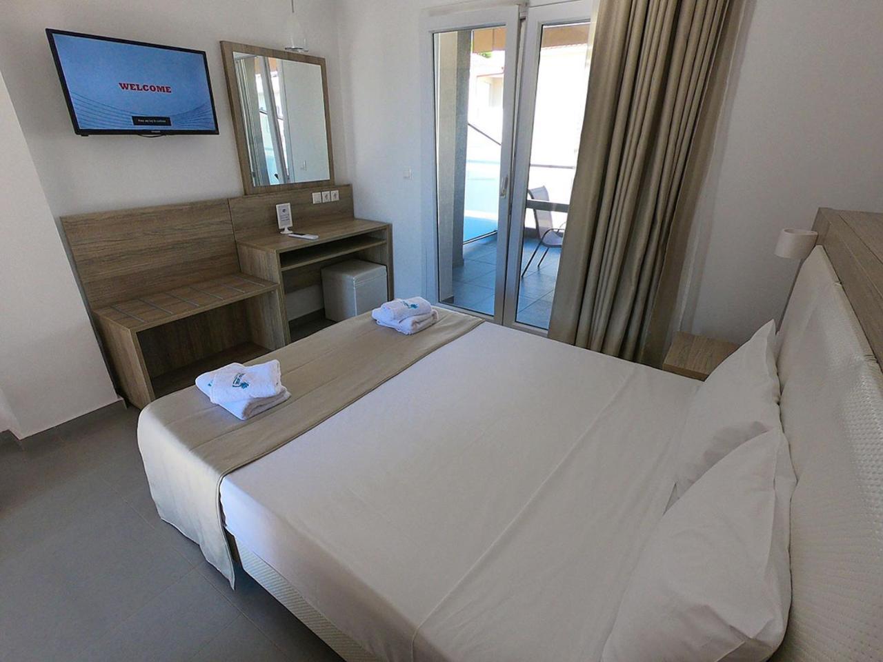Finikas Garden Beach Resort Nikiti 外观 照片