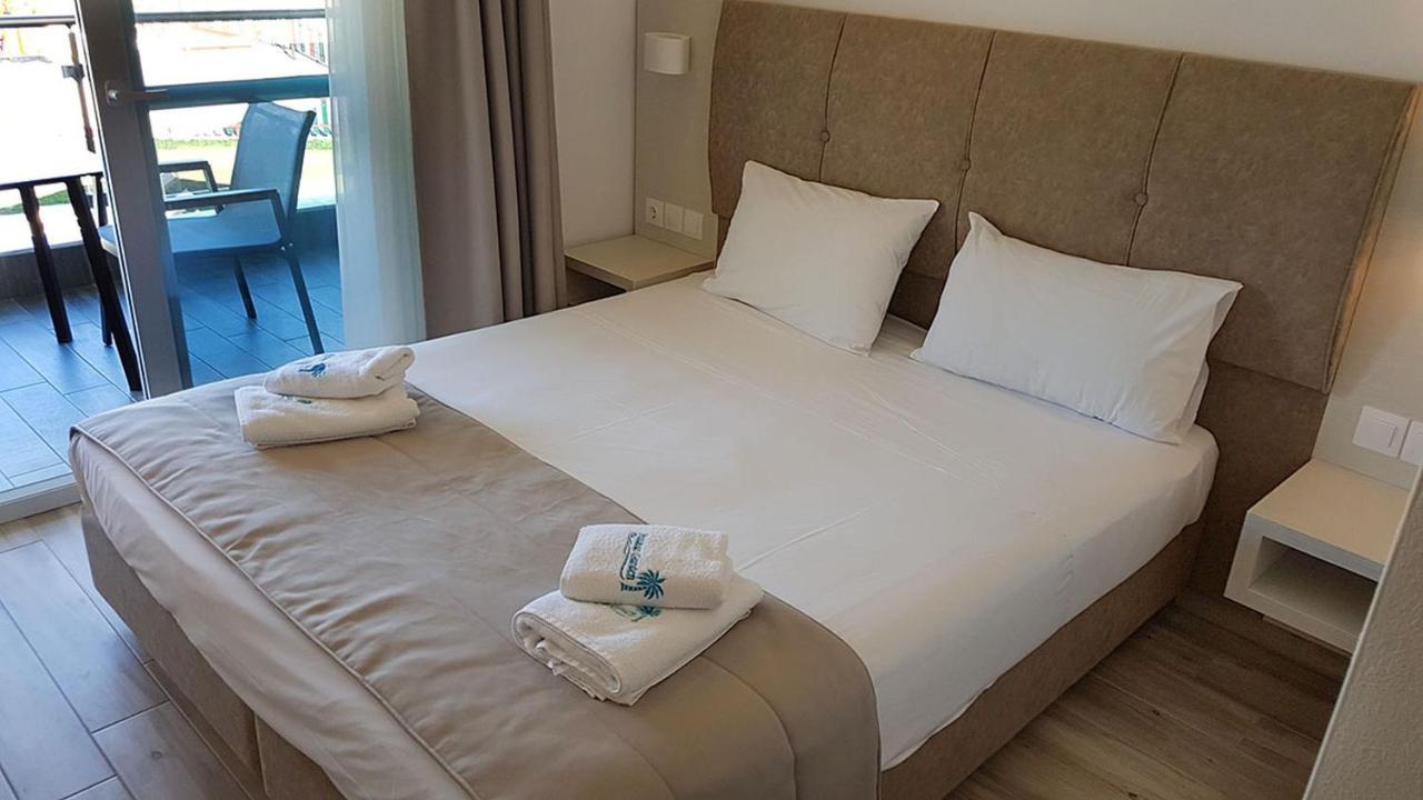 Finikas Garden Beach Resort Nikiti 外观 照片