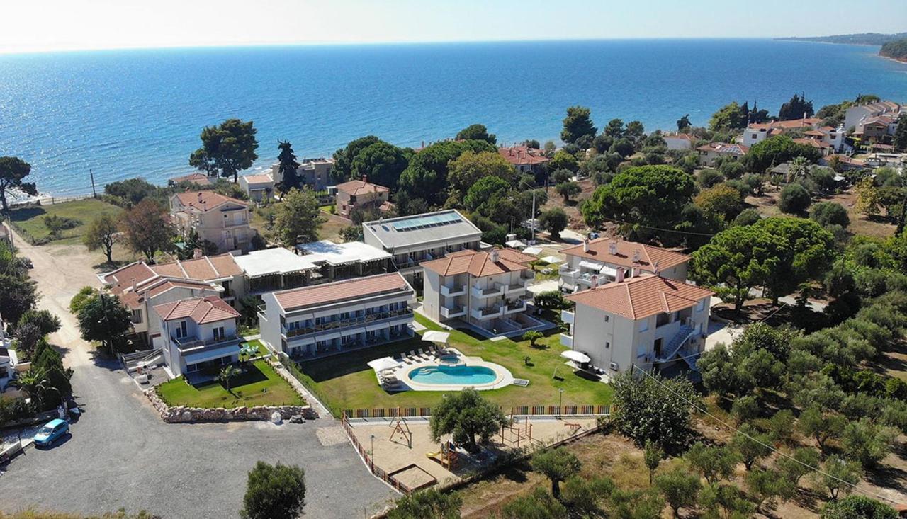 Finikas Garden Beach Resort Nikiti 外观 照片